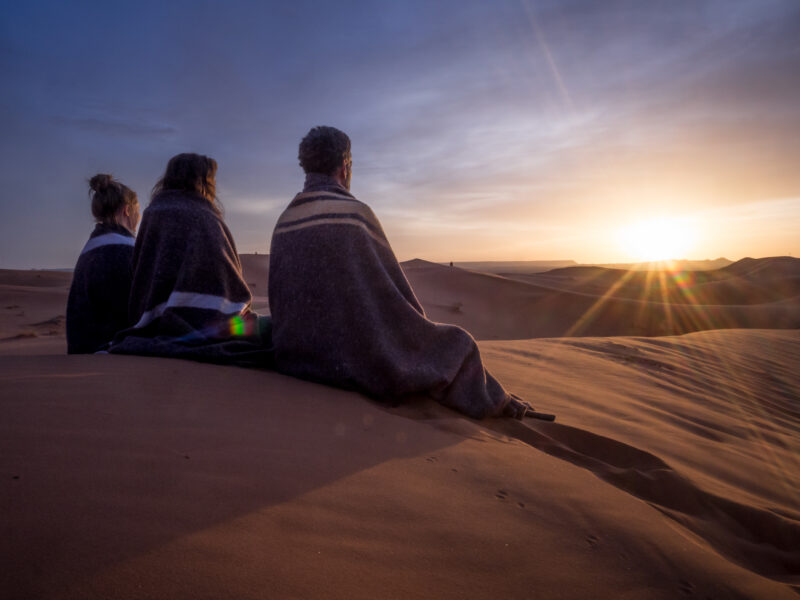 Entdecke die absolute Freiheit in der Sahara - eine Wüstenwanderung